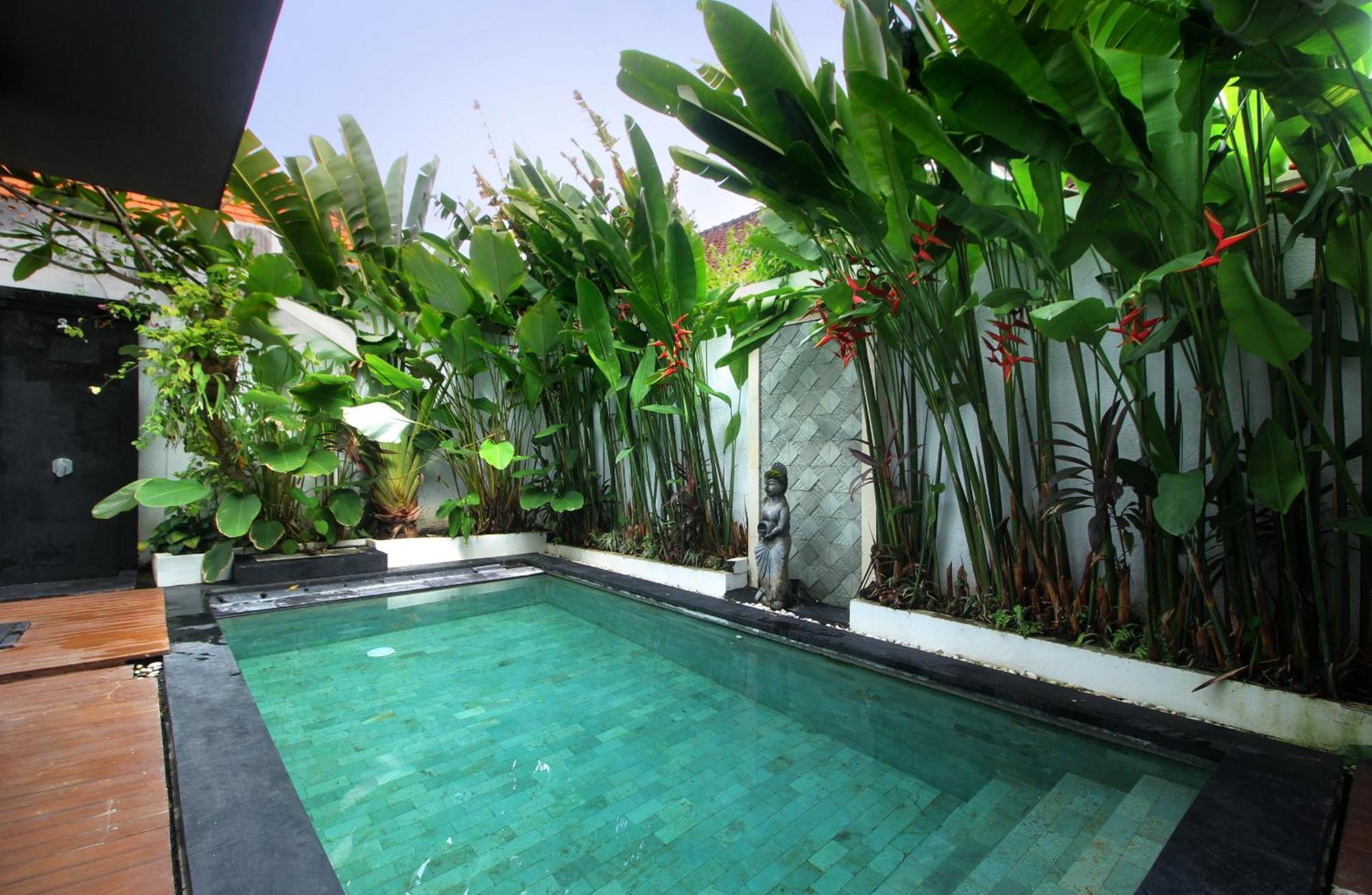 Zowa Byfaba * Seminyak (Bali)