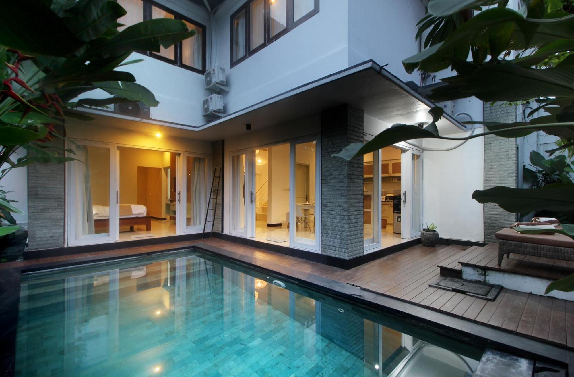 Zowa Byfaba * Seminyak (Bali)